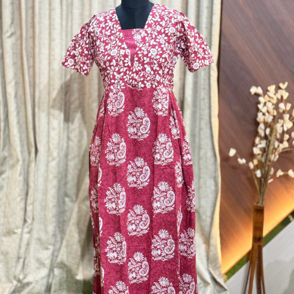 7526 - Frock Style Nighty