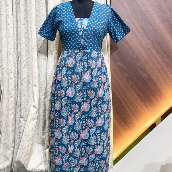 7535 - Frock Style Nighty