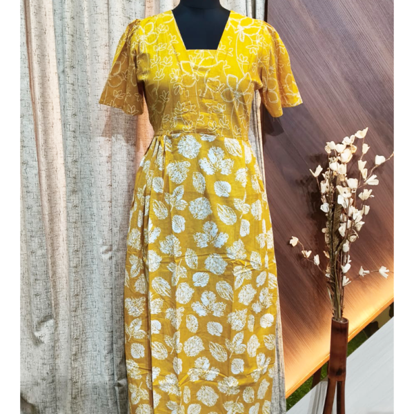 7804 - Frock Style Nighty