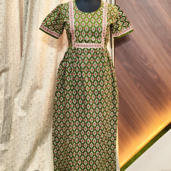 7902 - Frock Style Nighty