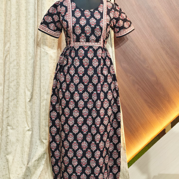 7911 - Frock Style Nighty